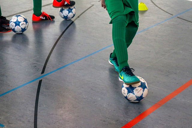 掘金半场4人得分上双，约基奇10分6助攻4篮板