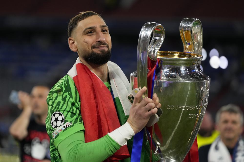 加纳乔回应转会切尔西：不后悔离开曼联