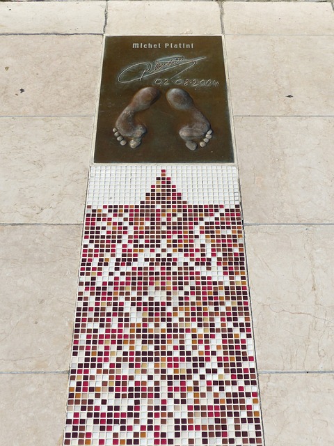 外线手感火热！麦克布莱德替补命中7记三分砍下22分3篮板